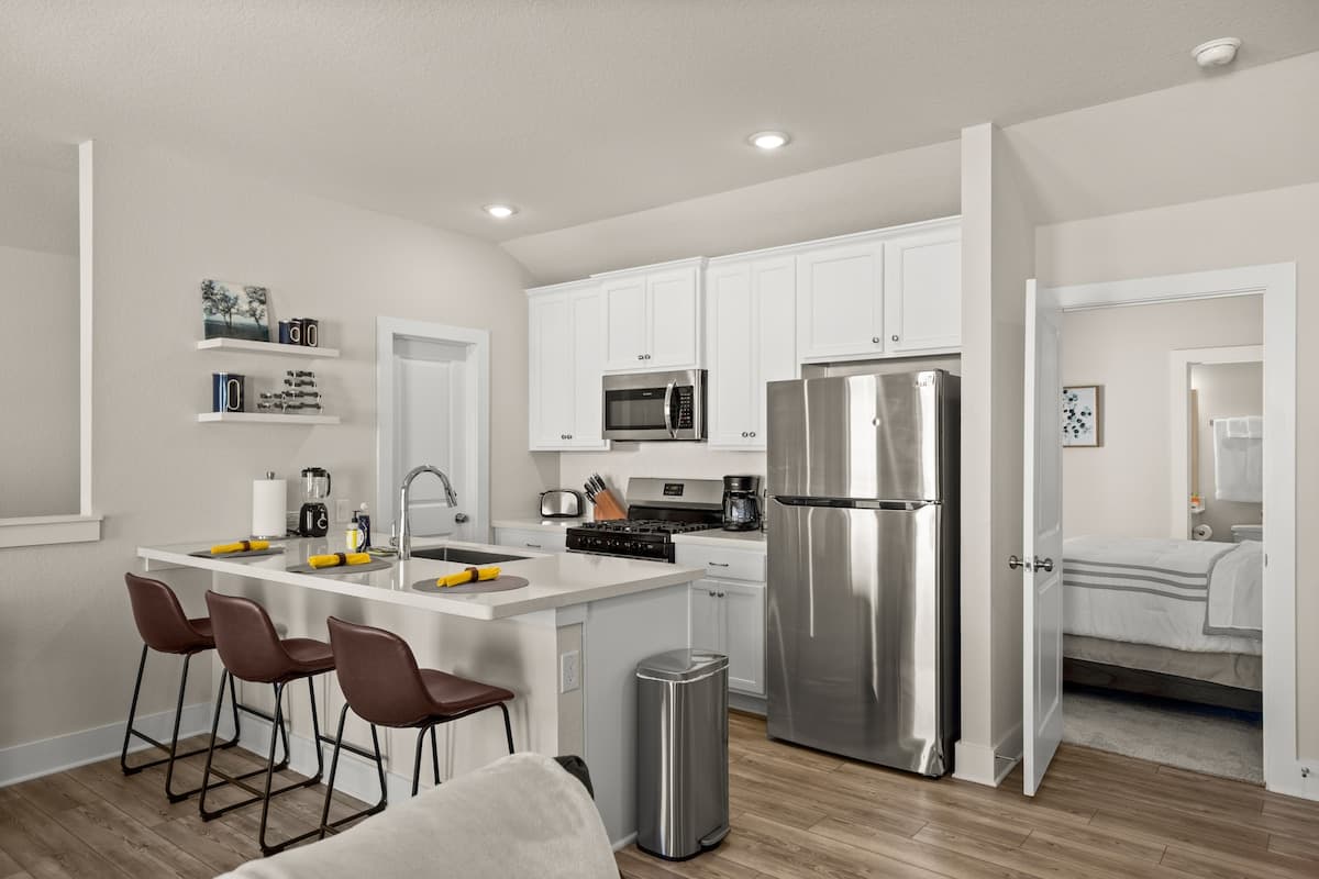 1-bedroom furnished rental in Austin