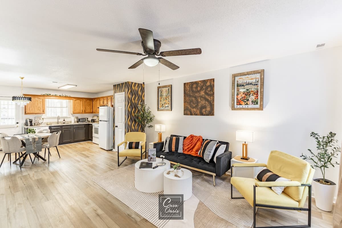 2-bedroom furnished rental in Decatur