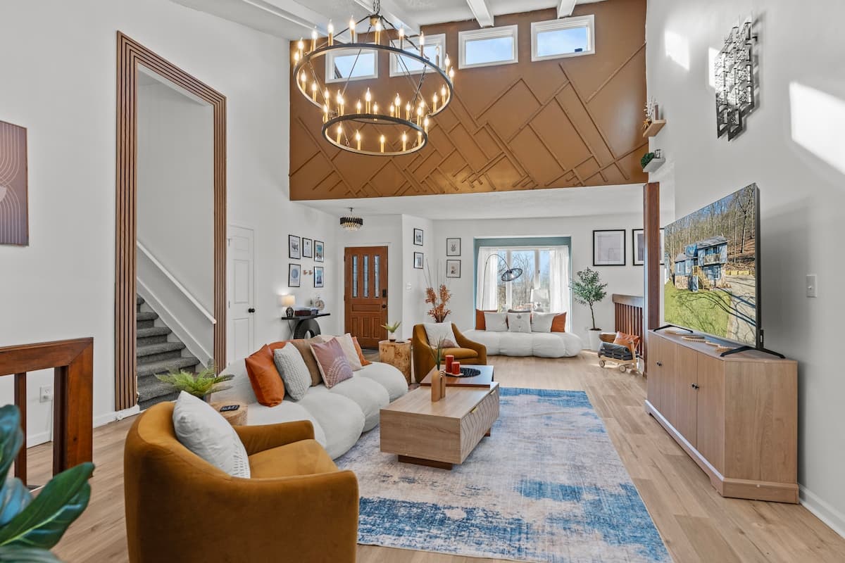 4-bedroom furnished rental in Huntsville