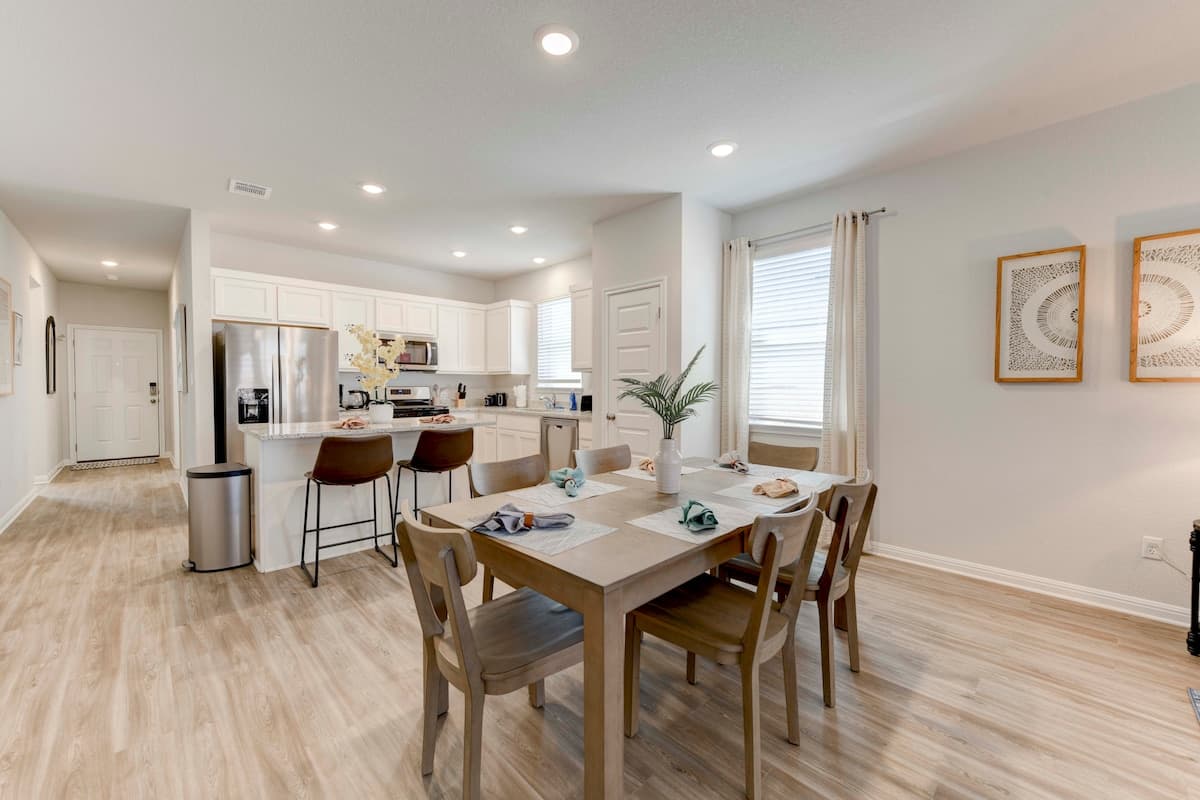 4-bedroom furnished rental in Round Rock