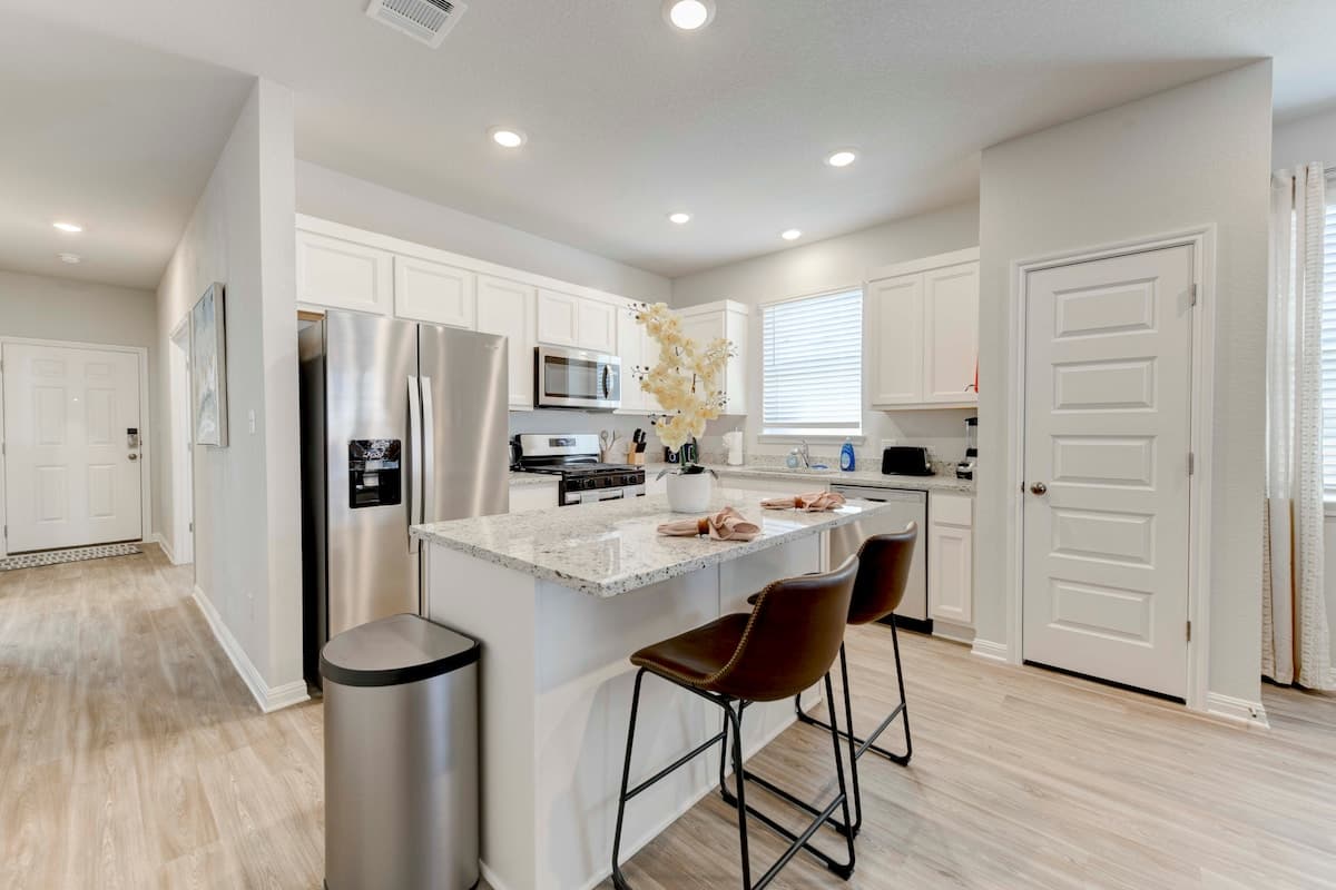 4-bedroom furnished rental in Round Rock