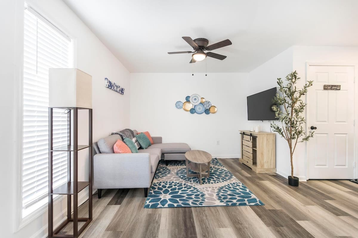 1-bedroom furnished rental in Warner Robins