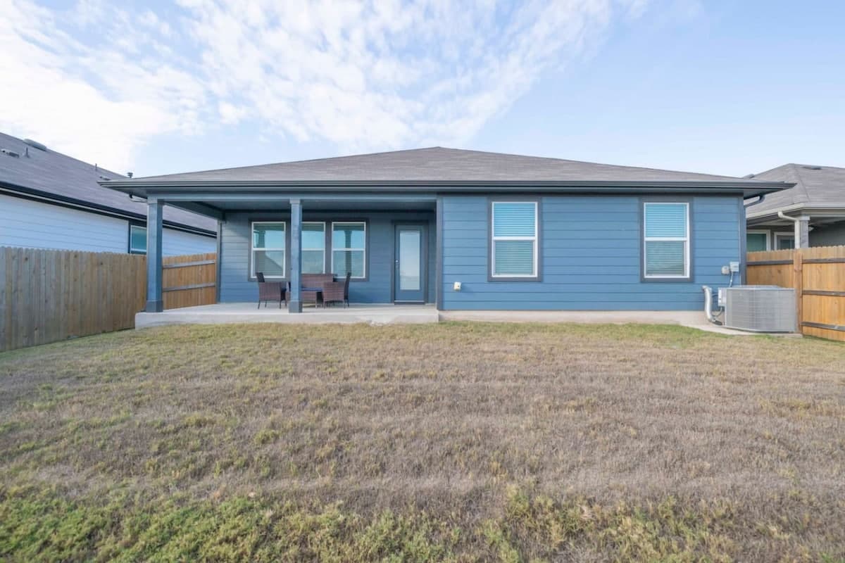 4-bedroom furnished rental in Hutto