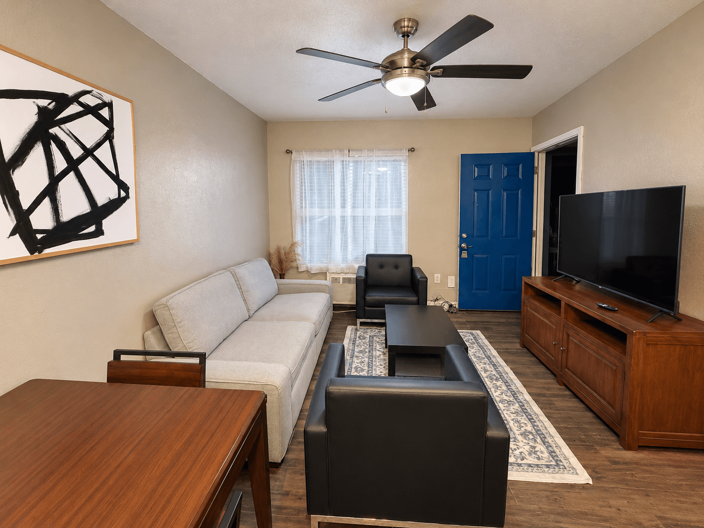 1-bedroom furnished rental in Sweetwater